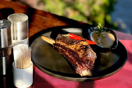 Запечённое говяжье ребро