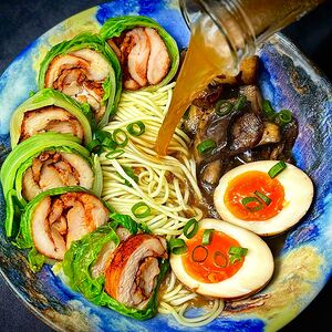 Рамен с курицей на гриле