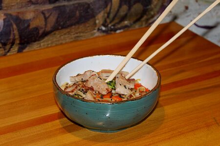 Вок со свининой