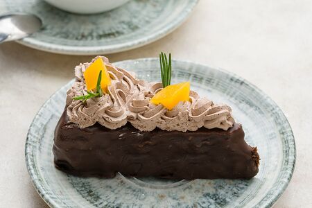 Чизкейк манго-шоколад 