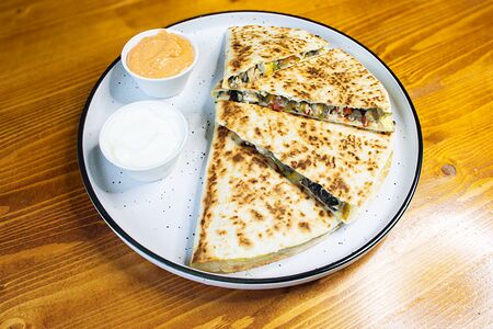 Кесадилья с курицей