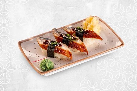 Суши с угрем