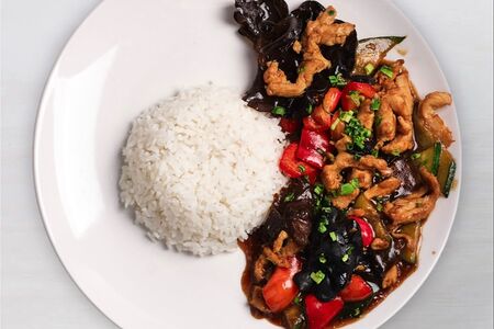 Курица Му-Шу с рисом