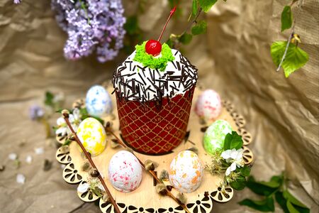 Пасхальный кулич-краффин сдобный вишнёвый