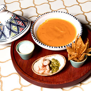 Детский суп из тыквы с креветкой и страчателлой