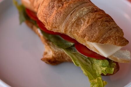 Круассан Цезарь