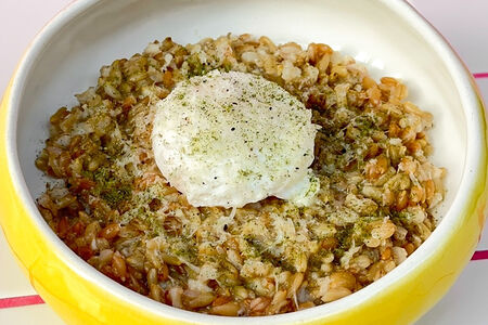 Злаковая каша с яйцом пашот