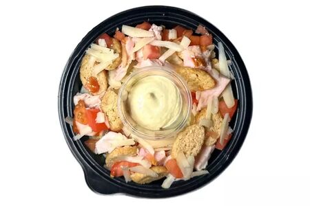 Салат Цезарь с курицей