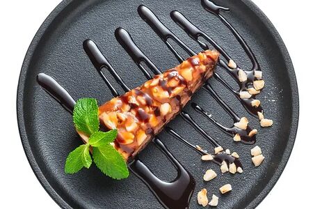 Чизкейк Сникерс