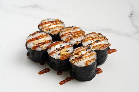 Малый ролл Омлет, соус унаги №7