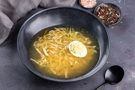 Куриный бульон с домашней лапшой