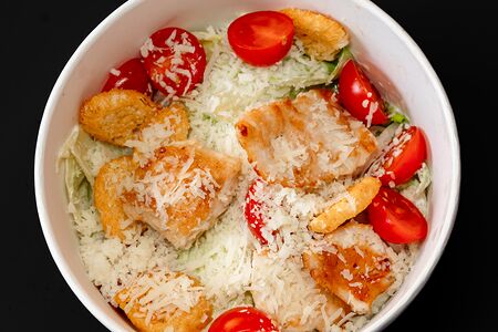 Цезарь с курицей