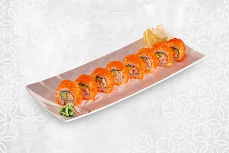 Ролл Калифорния с камчатским крабом