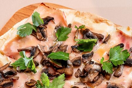 Пицца Ветчина-грибы