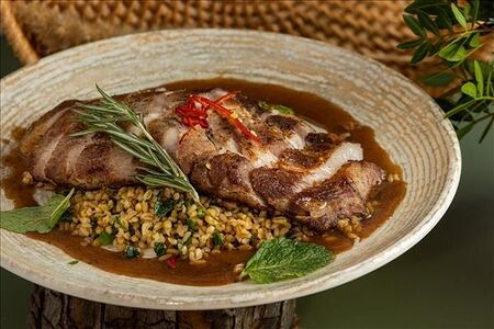 Свиная шейка с булгуром и мятой