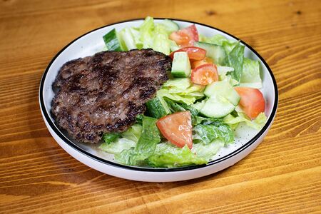 Бургер-салат