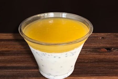 Пудинг Чиа-кокос-манго