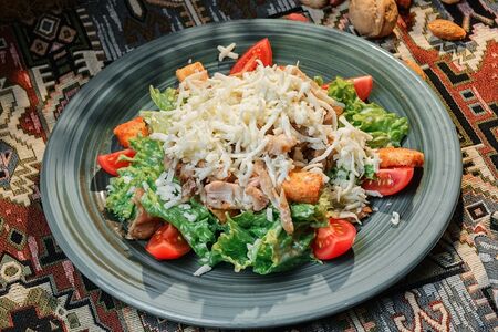 Салат цезаридзе