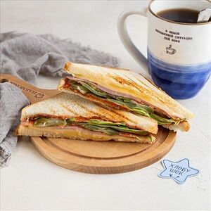 Сэндвич с Ветчиной и фермерским сыром