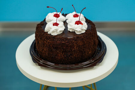 Целый торт Пьяная вишня