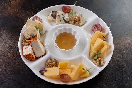 Тарелка сыров