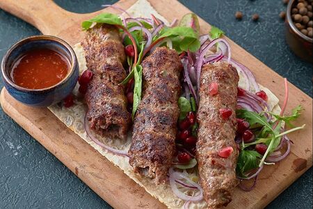 Лулиа кебаб свинина-гавиадина