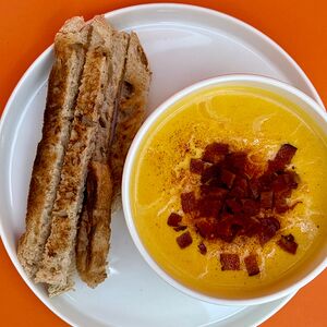 Сырный суп с беконом