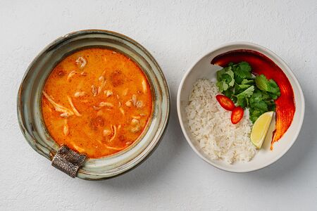 Том-ям с морепродуктами