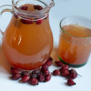 Компот из шиповника