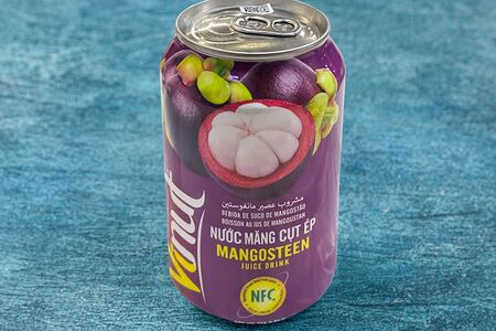 Напиток в банке со вкусом Мангостина Vinut