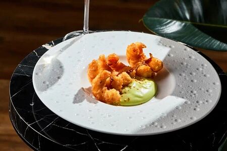 Креветки в темпуре с соусом Васаби