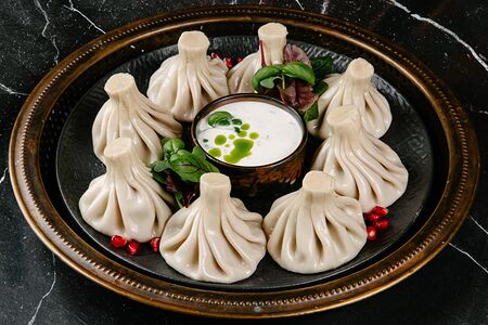 Хинкали со свининой и говядиной