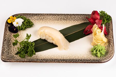 Суши Гребешок