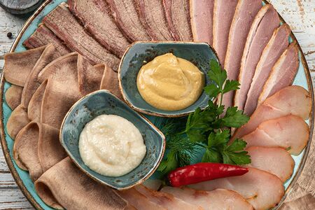 Ассорти мясное