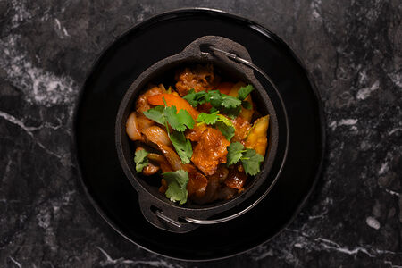 Кисло-сладкая свиная вырезка с овощами