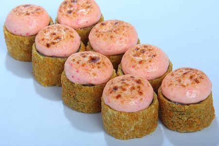 Кранч ролл с лососем и крабом