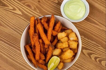 Фиш энд Чипс с васаби майо