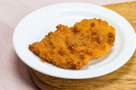 Куриная грудка отбивная в сухарях