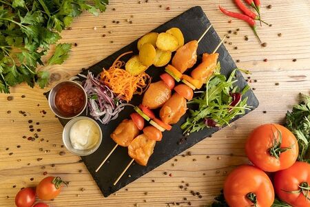 Шашлык из филе кур грудки на шпажке