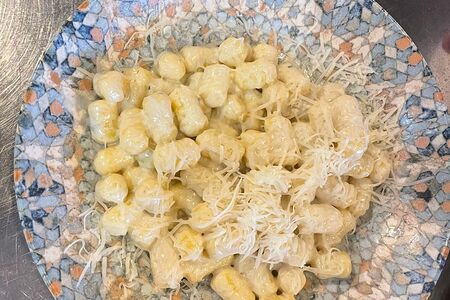 Ньоки в соусе блю-чиз