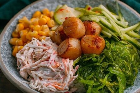 Поке с гребешком с соусом Унаги Основной