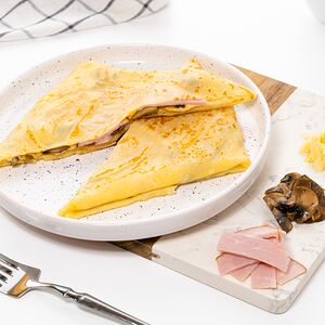 Блинчик с ветчиной, сыром и грибами