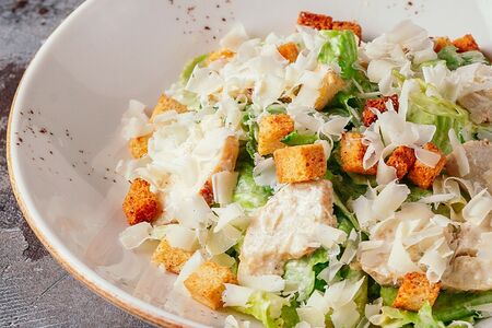 Цезарь с курицей