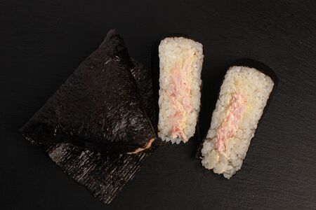 Онигири с курицей