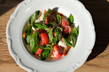 Казаречче с томатами и страчателлой