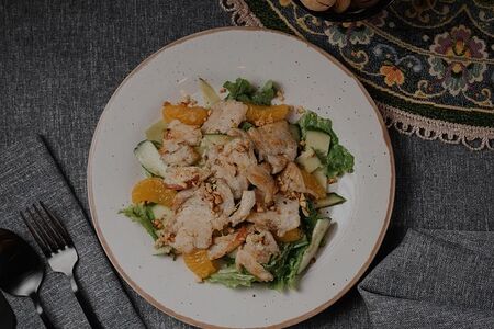 Салат курица-апельсин