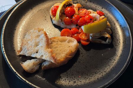 Кальмар на гриле по-сицилийски