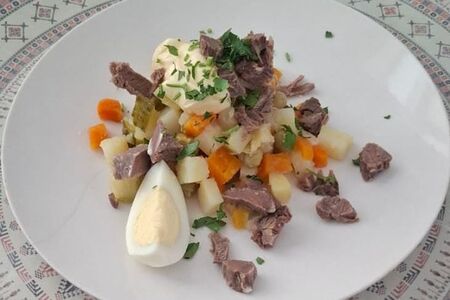 Салат Столичный с говядиной