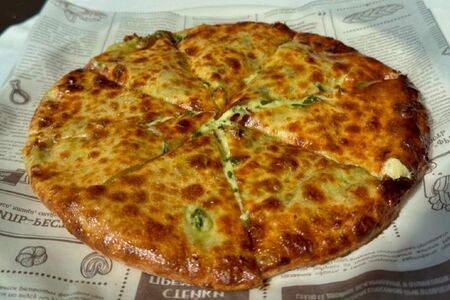 Хачапури по-мегрельски с зеленью