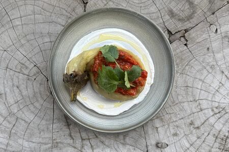 Печеный баклажан с сыром фета и харисой